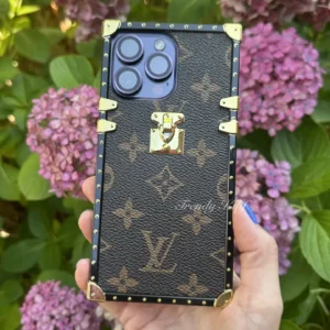 iPhone uyumlu Lüks Marka Köşeli Kılıf